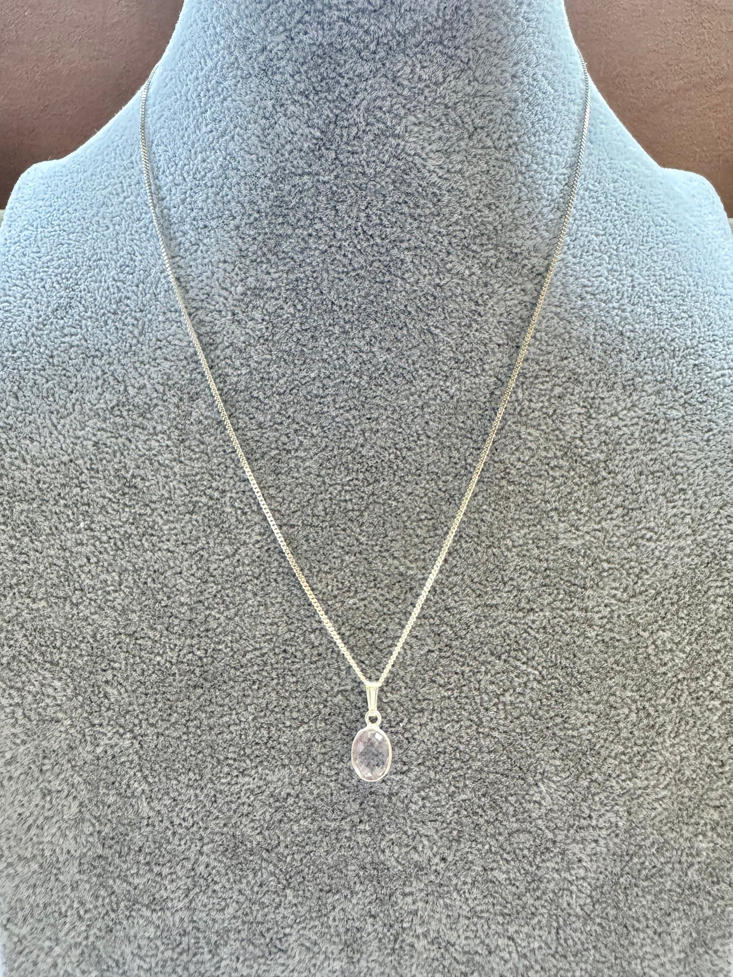 Pendentif en argent améthyste rose délicat