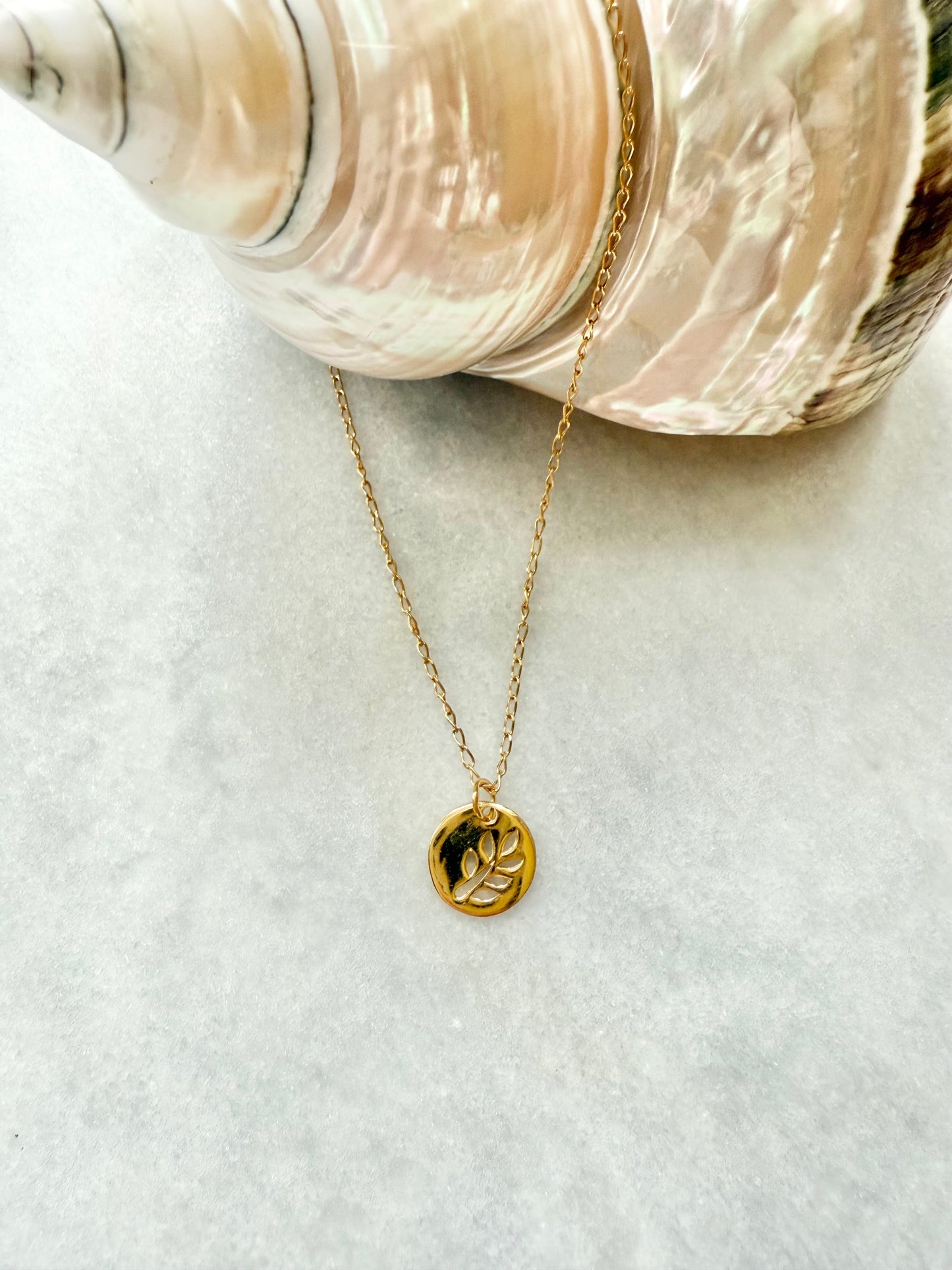 Leaf Pendant Necklace / Gold Vermeil