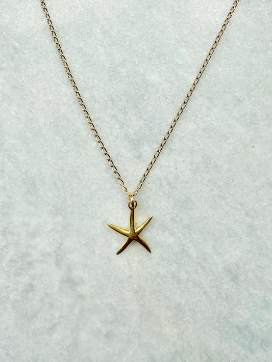Starfish Pendant Necklace / Gold Vermeil