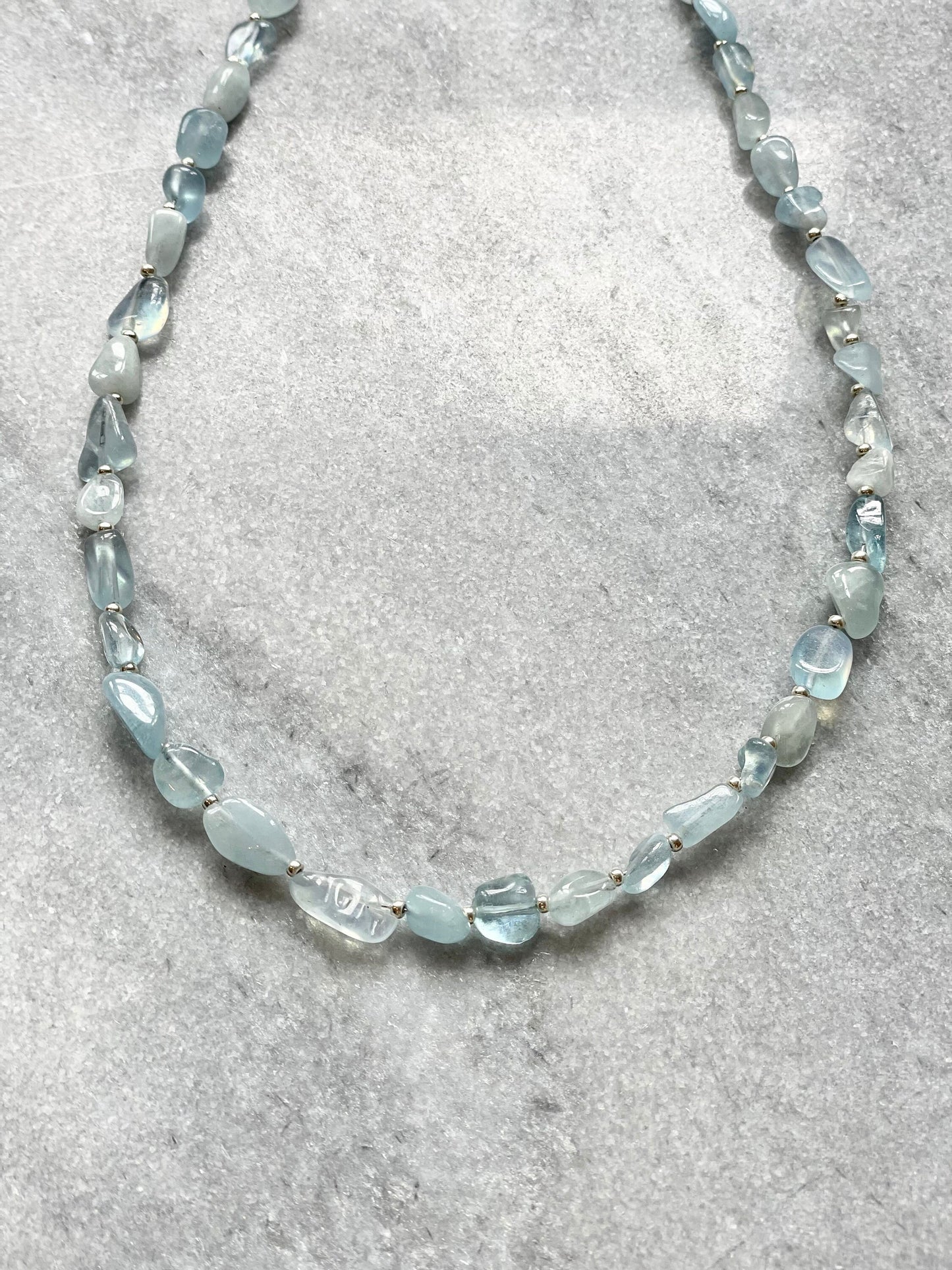 Collier de perles nuage aigue-marine