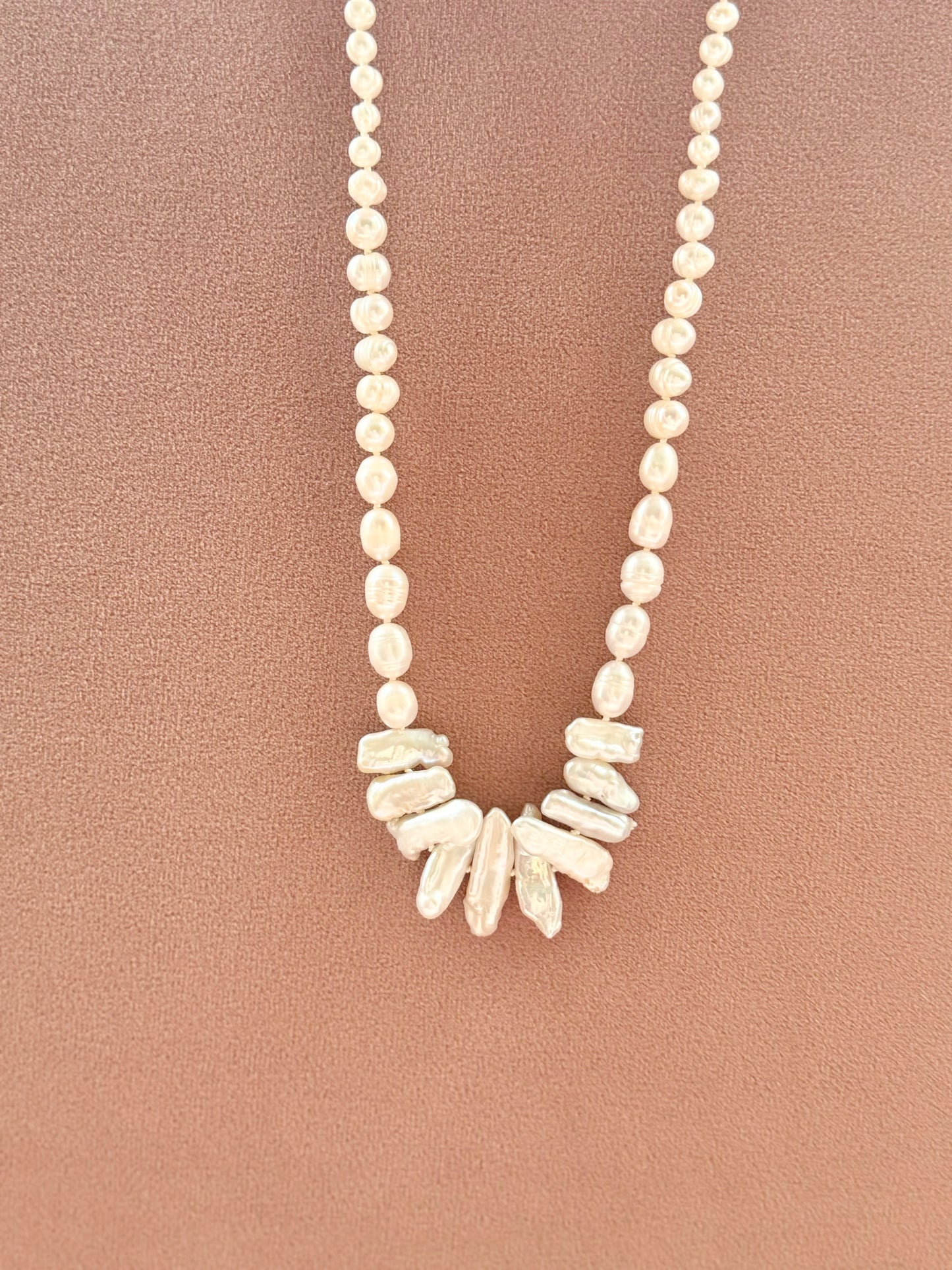 Artemis Pearl Necklace / Gold Vermeil