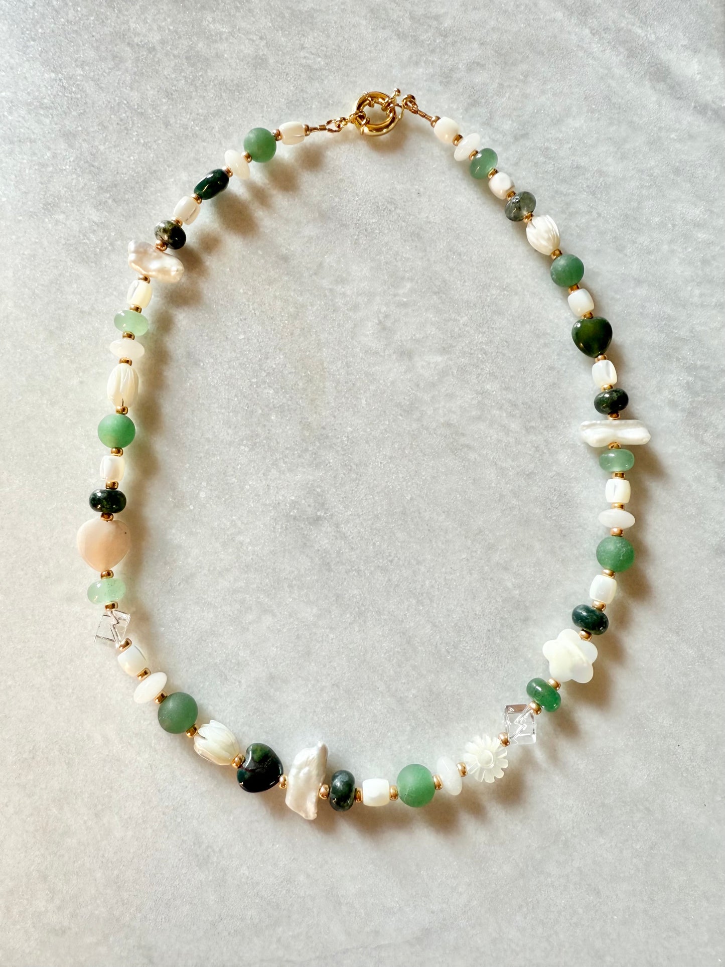 Collier de perles d’été multi-pierres précieuses / Plaqué or