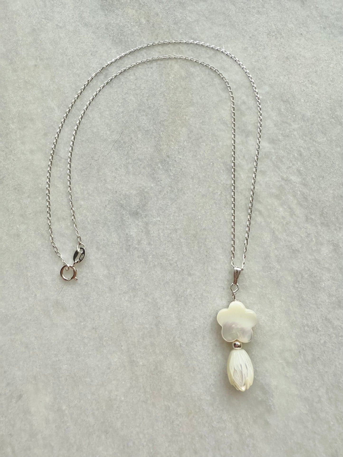 Mother of Pearl Silver Pendant Necklace