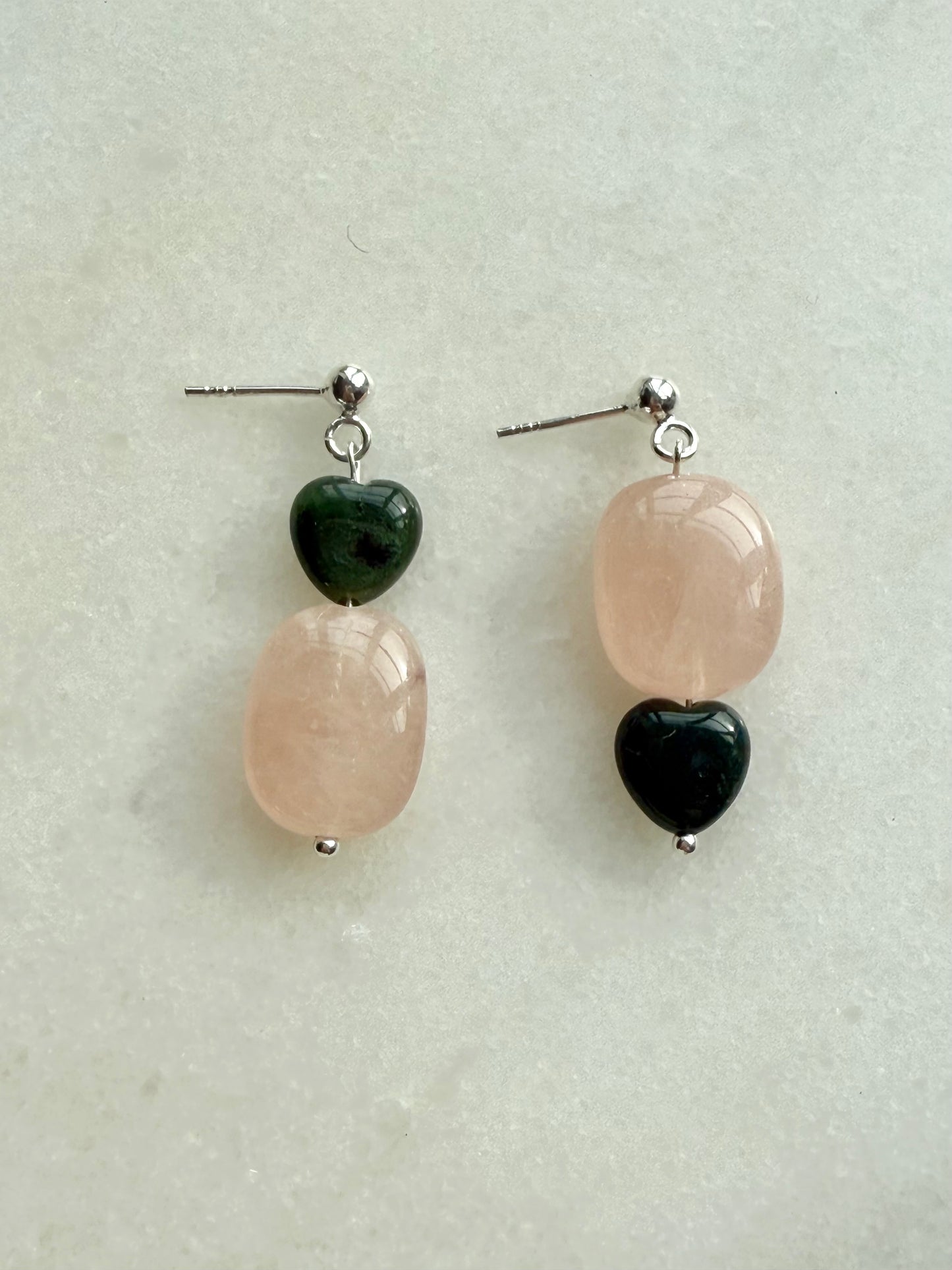 Boucles d'oreilles pendantes en argent et perles Biwa