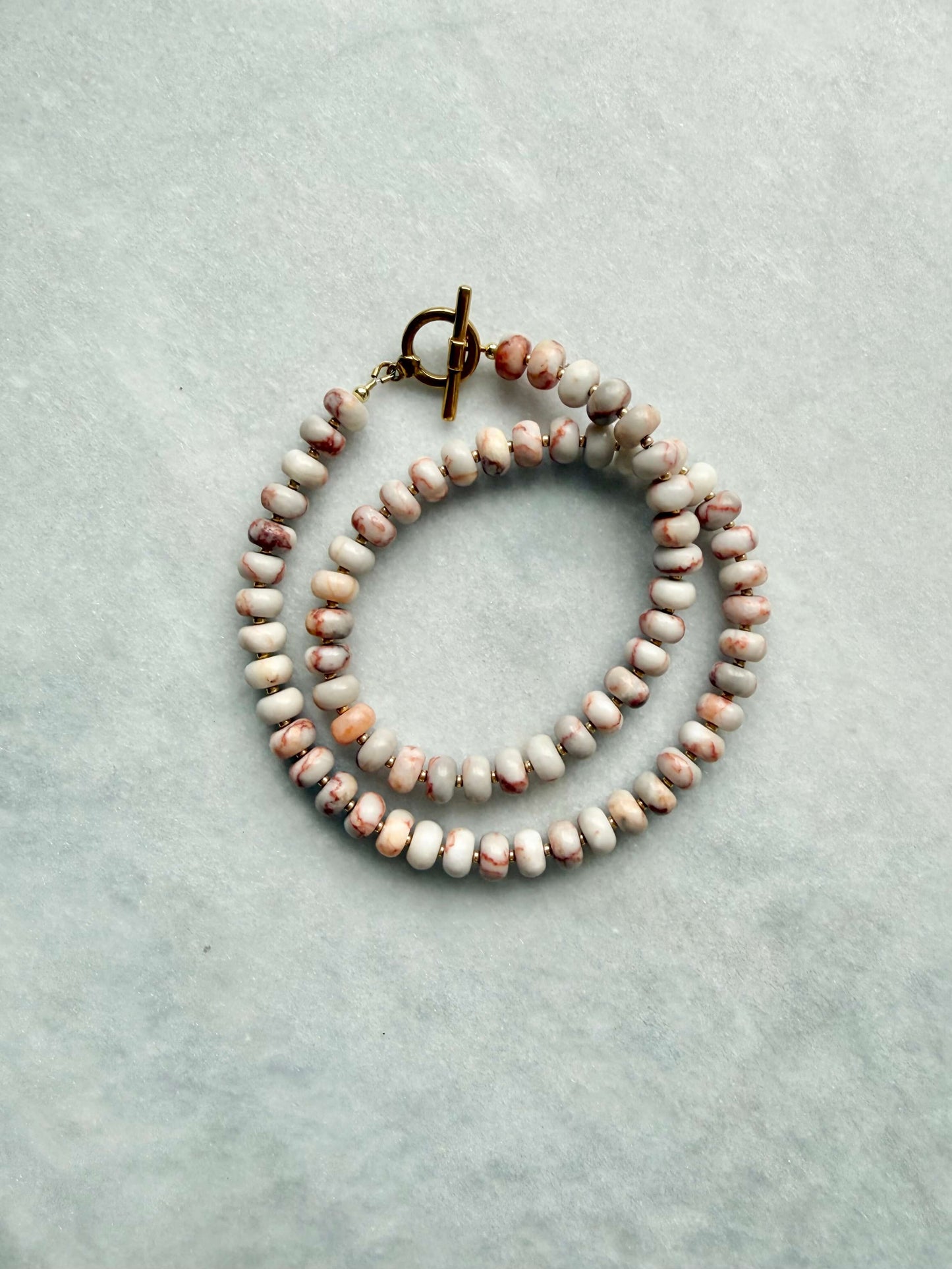 Collier de perles rondelles d’agate mousse