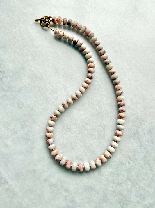 Collier de perles rondelles d’agate mousse