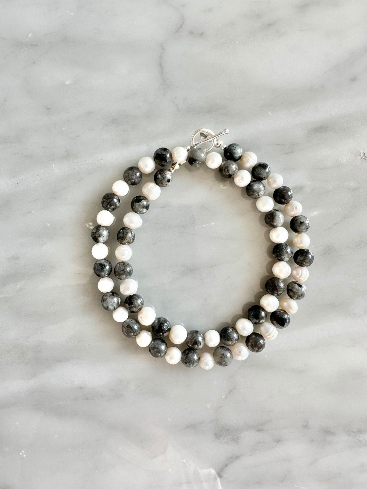 Black & White Pearl Gemstone Necklace