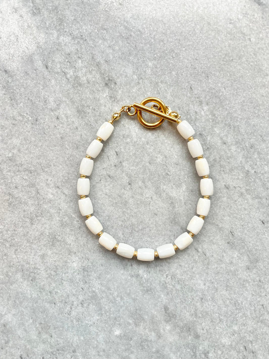 Bracelet perlé en or coquille de Trochus